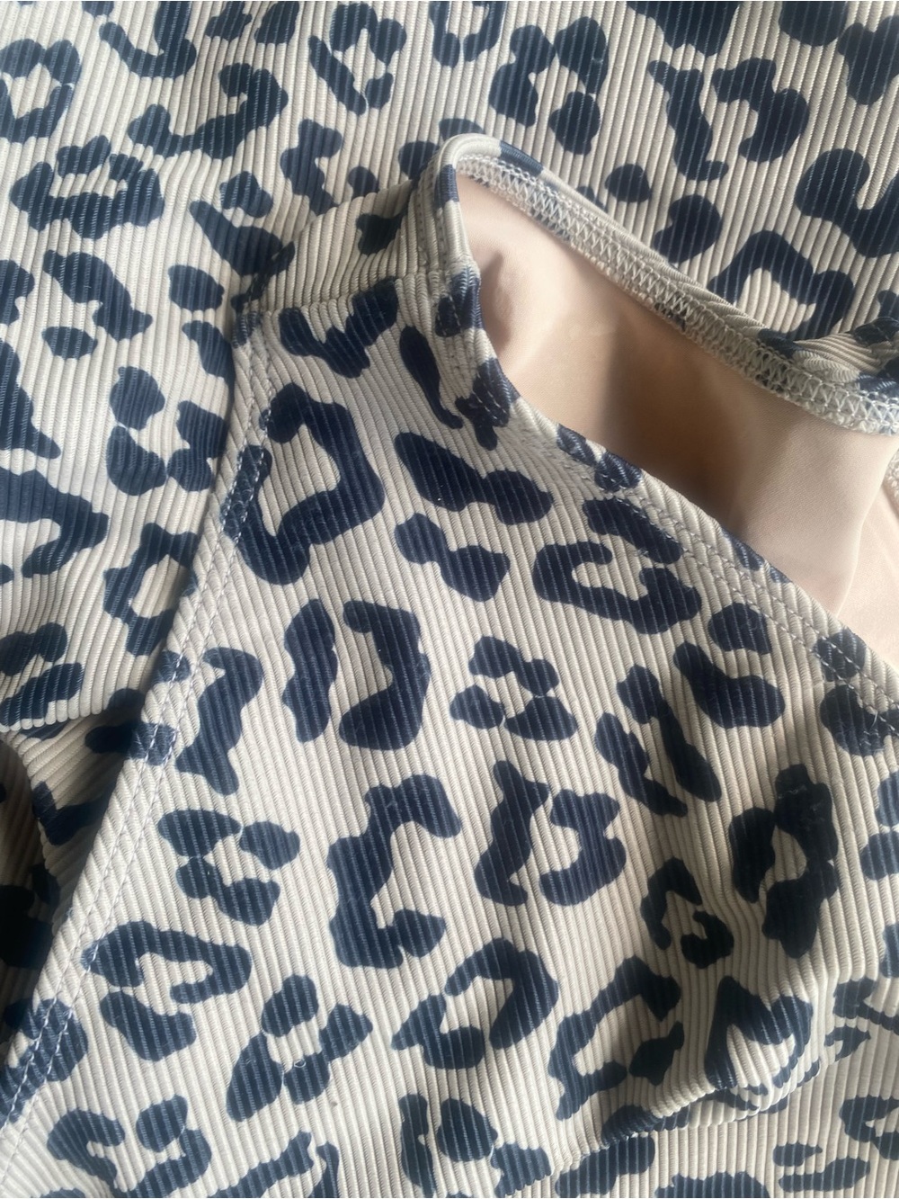 Beach Riot Celine Leopard One-Piece Large - Picture 4 of 6